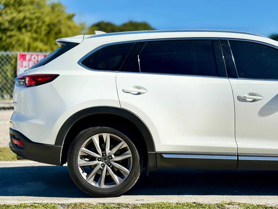 2023 Mazda CX-9 - Image 4 of 16