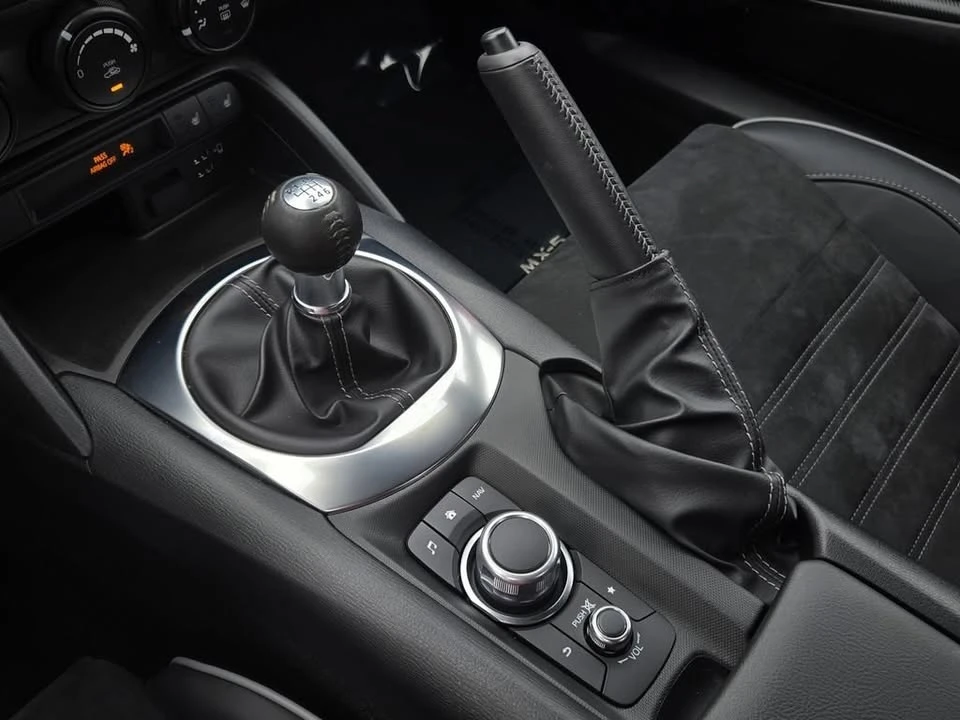 2023 Mazda ND MX-5 Miata - Image 17 of 19