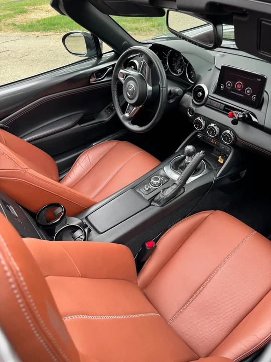 2023 Mazda ND MX-5 Miata - Image 14 of 18