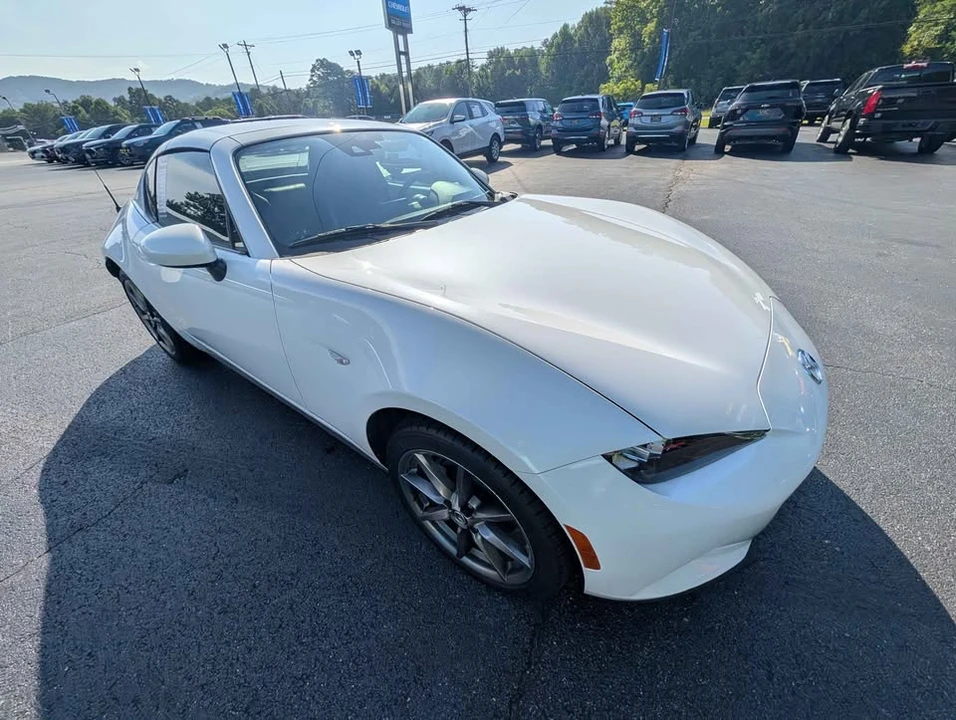 2023 Mazda ND MX-5 Miata - Image 4 of 12
