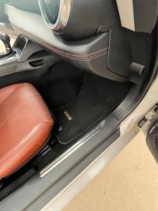 2023 Mazda ND MX-5 Miata - Image 9 of 10
