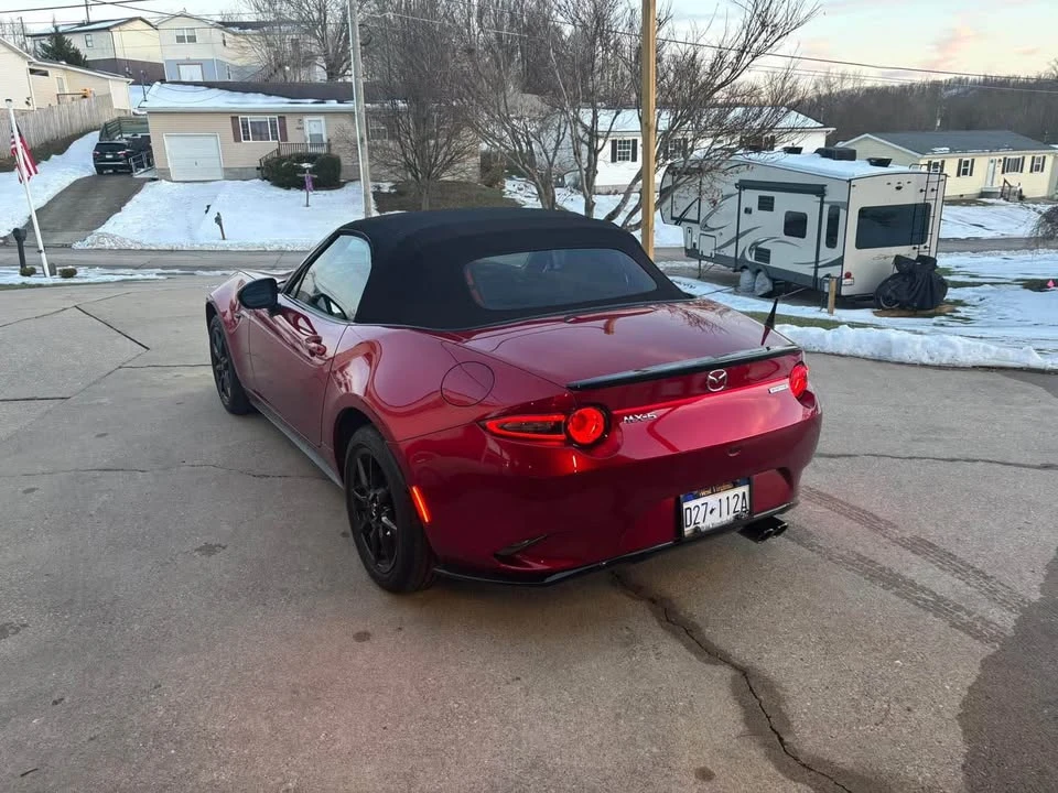 2023 Mazda ND MX-5 Miata - Image 9 of 10