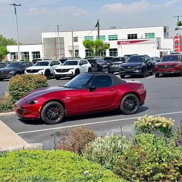 2023 Mazda MX-5 Club Convertible 2D