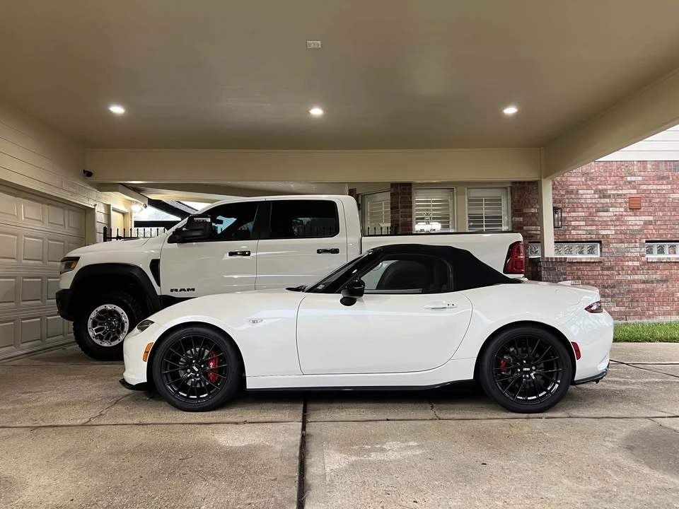 2023 Mazda ND MX-5 Miata - Image 2 of 7