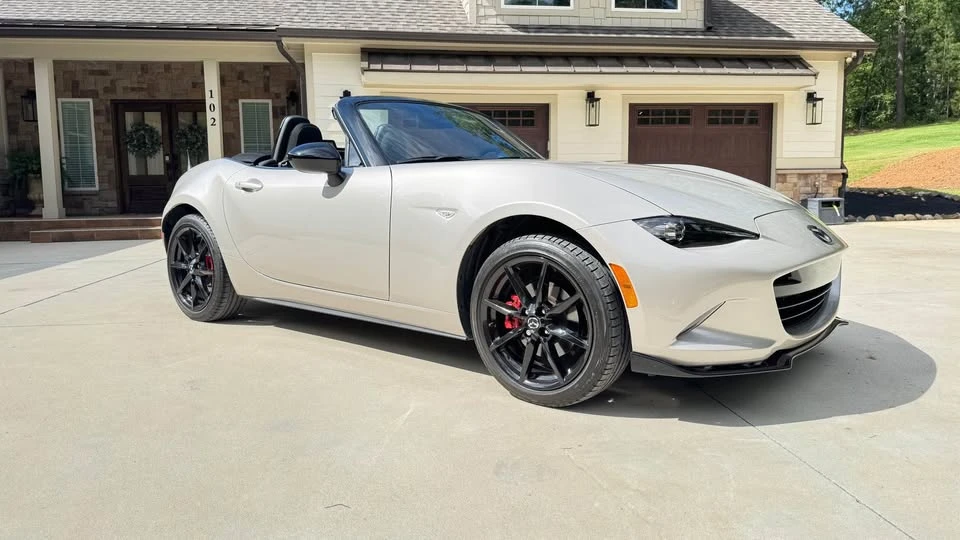 2023 Mazda ND MX-5 Miata - Image 2 of 15