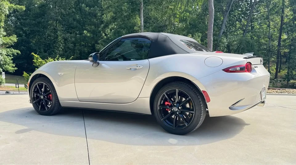 2023 Mazda ND MX-5 Miata - Image 11 of 15
