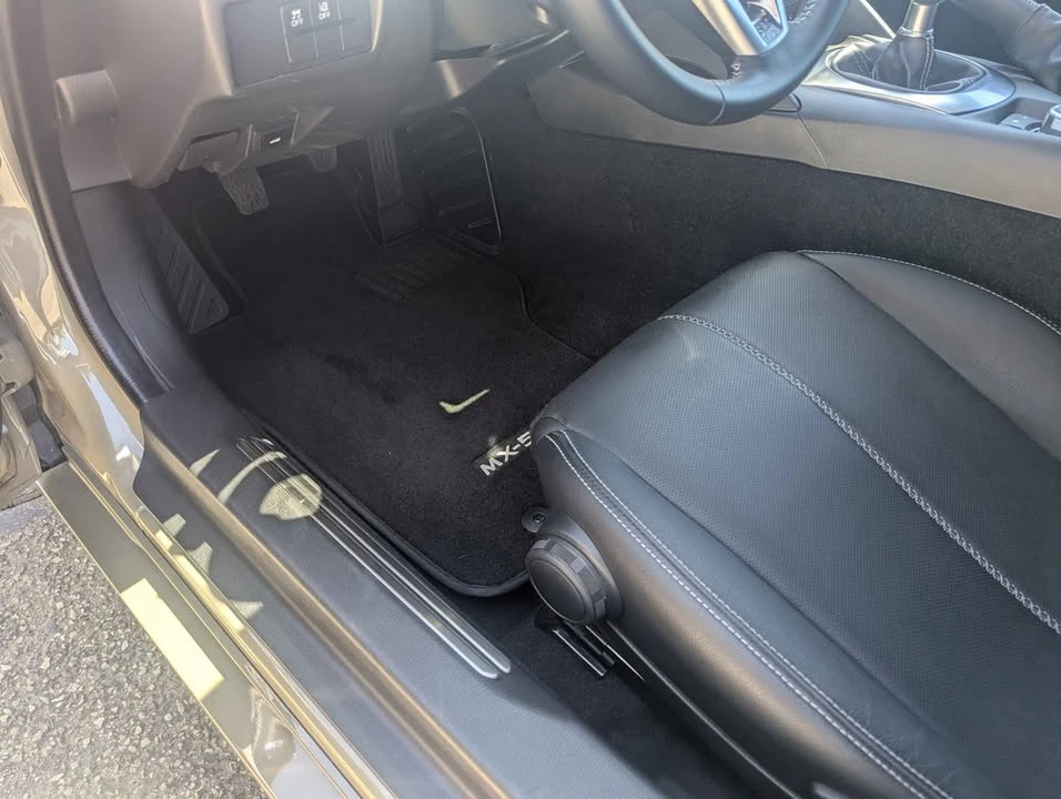 2023 Mazda ND MX-5 Miata - Image 14 of 16