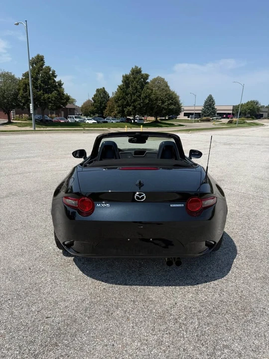 2023 Mazda ND MX-5 Miata - Image 4 of 16