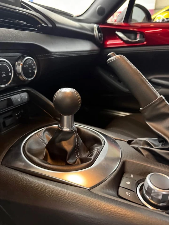 2023 Mazda ND MX-5 Miata - Image 4 of 5