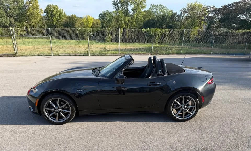 2023 Mazda ND MX-5 Miata - Image 5 of 11