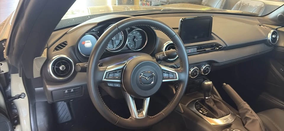 2023 Mazda ND MX-5 Miata - Image 9 of 10