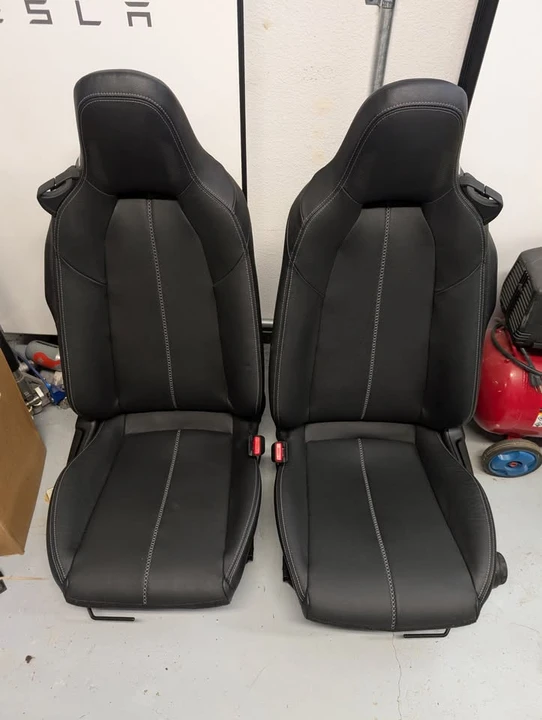 2023 Mazda ND MX-5 Miata - Image 7 of 12