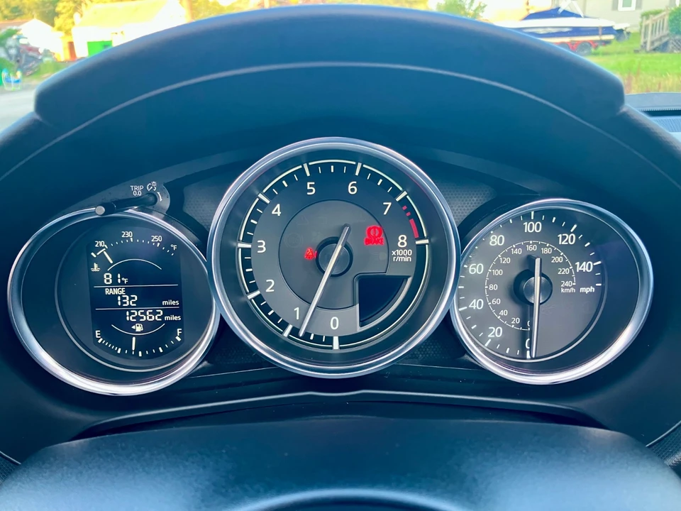 2023 Mazda ND MX-5 Miata - Image 16 of 27