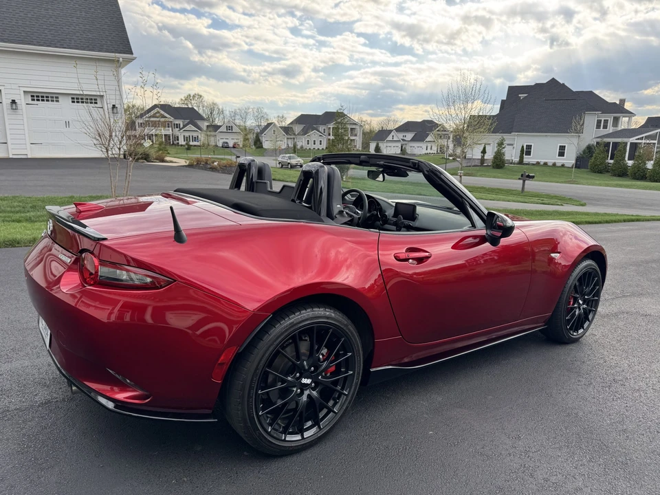 2023 Mazda ND MX-5 Miata - Image 17 of 31