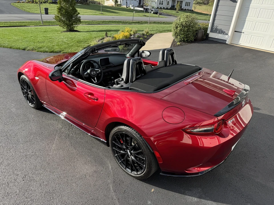 2023 Mazda ND MX-5 Miata - Image 14 of 31