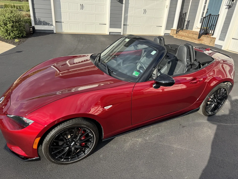 2023 Mazda ND MX-5 Miata - Image 11 of 31