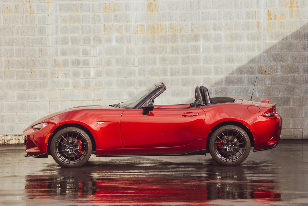 2023 Mazda ND MX-5 Miata - Image 3 of 31