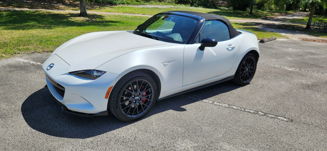 2023 Mazda ND MX-5 Miata - Image 11 of 31