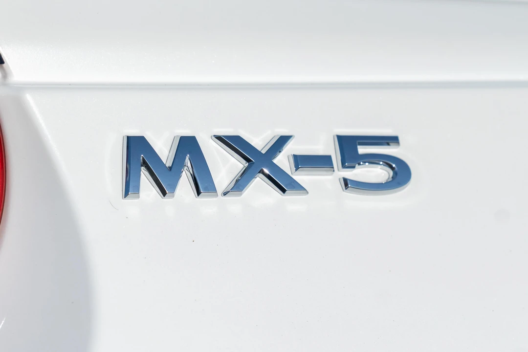 2023 Mazda ND MX-5 Miata - Image 16 of 31