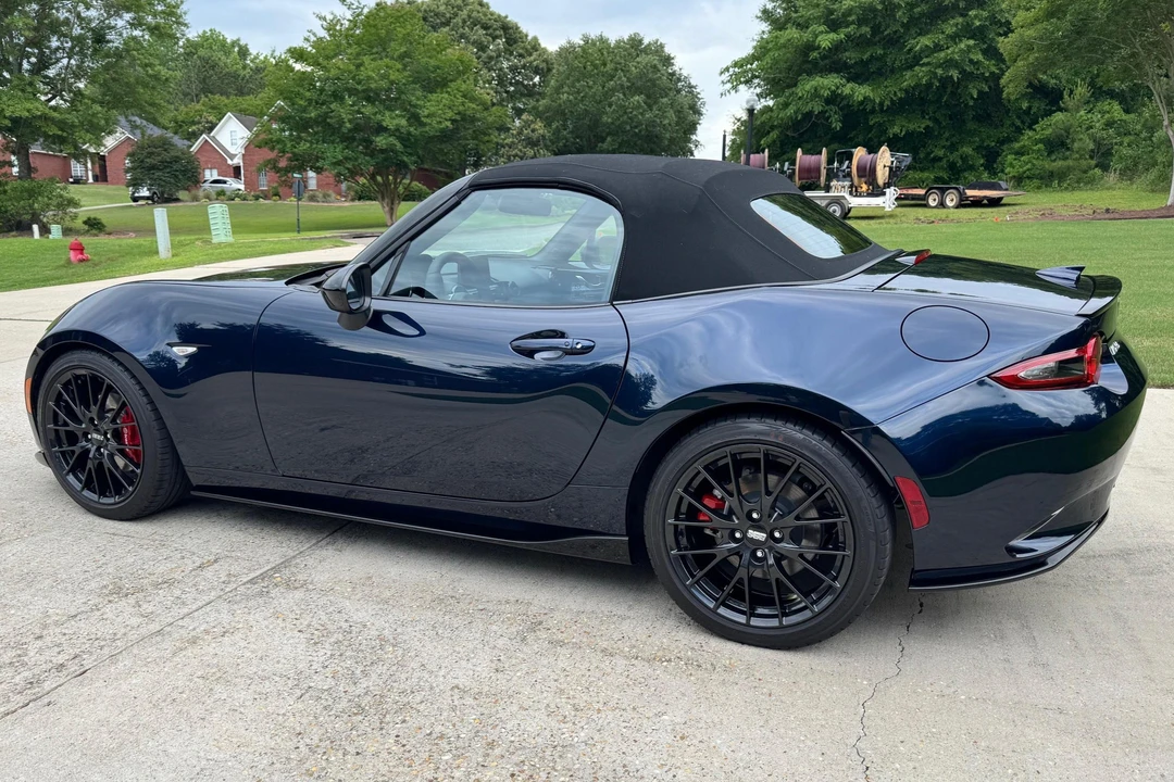 2023 Mazda ND MX-5 Miata - Image 4 of 31
