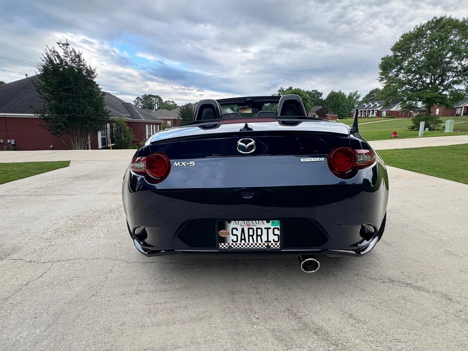 2023 Mazda ND MX-5 Miata - Image 13 of 31