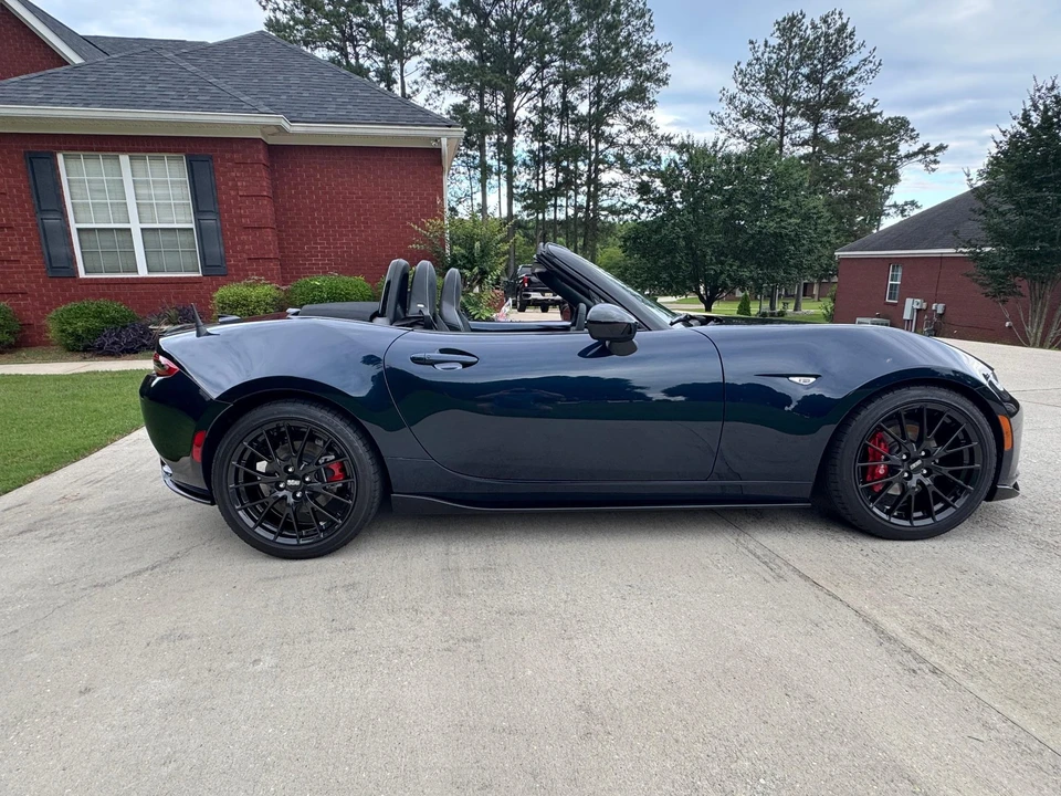 2023 Mazda ND MX-5 Miata - Image 15 of 31