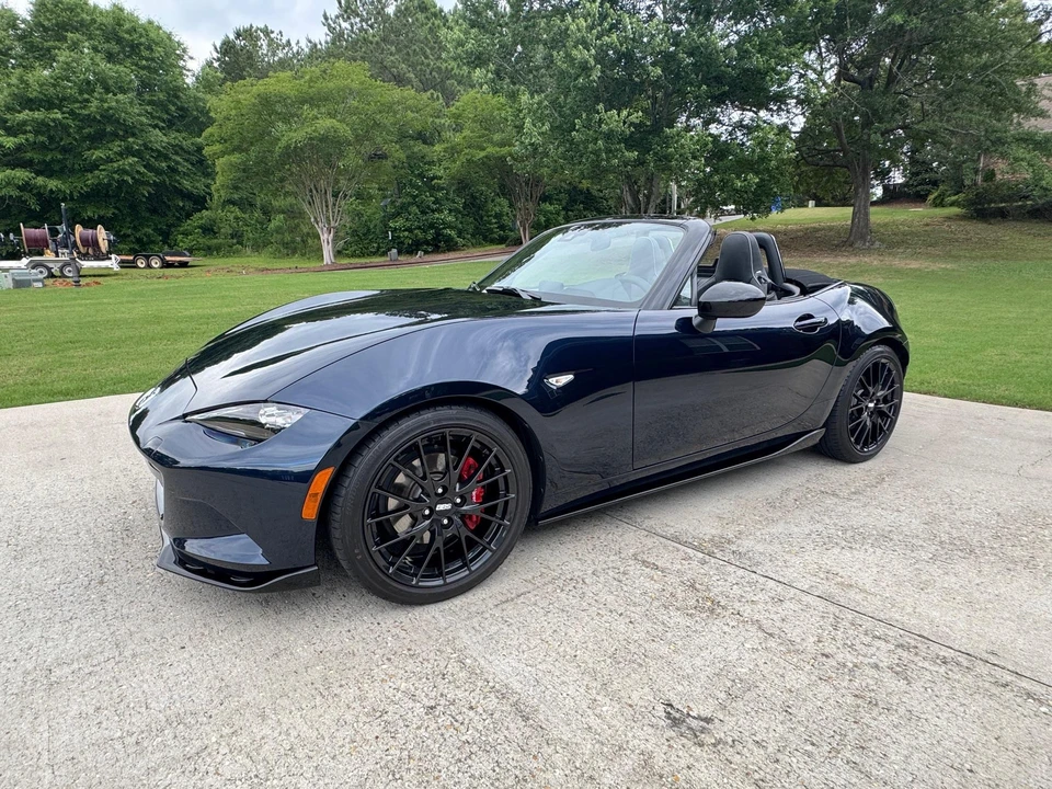 2023 Mazda ND MX-5 Miata - Image 10 of 31