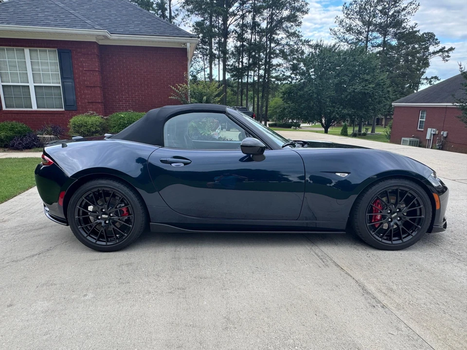 2023 Mazda ND MX-5 Miata - Image 27 of 31