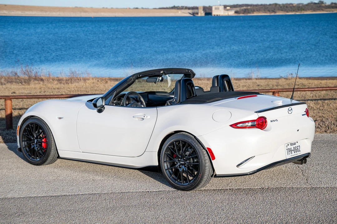 2023 Mazda ND MX-5 Miata - Image 8 of 31