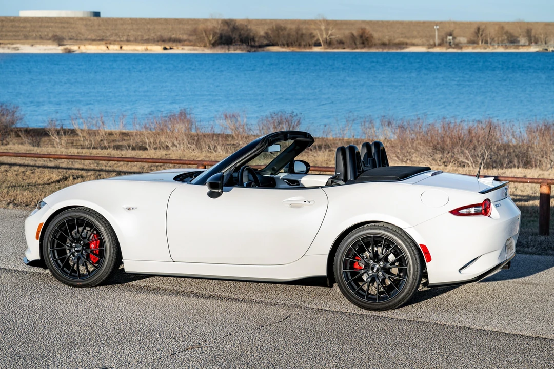 2023 Mazda ND MX-5 Miata - Image 7 of 31