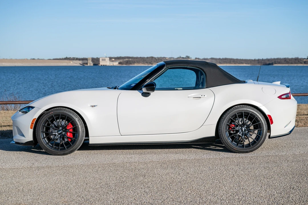 2023 Mazda ND MX-5 Miata - Image 13 of 31