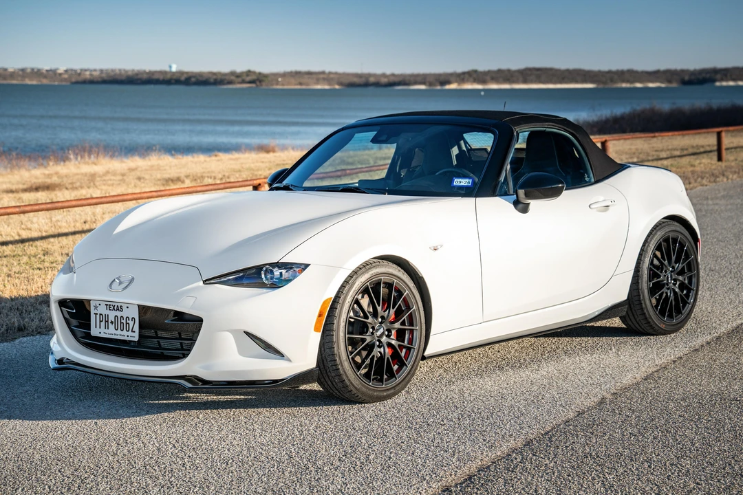 2023 Mazda ND MX-5 Miata - Image 12 of 31