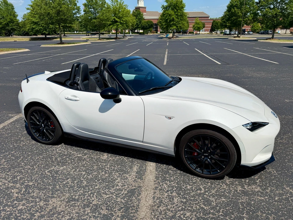 2023 Mazda ND MX-5 Miata - Image 8 of 31