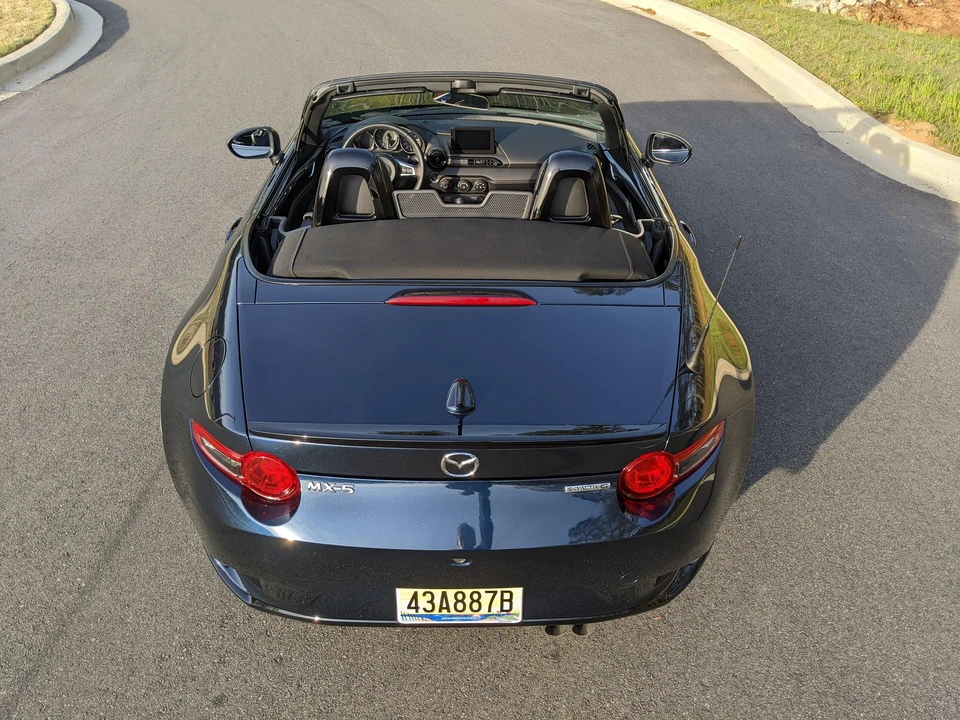 2023 Mazda ND MX-5 Miata - Image 15 of 31