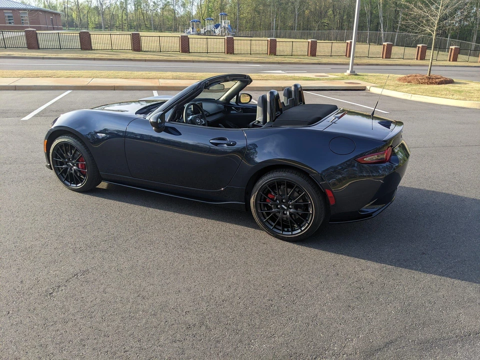 2023 Mazda ND MX-5 Miata - Image 13 of 31