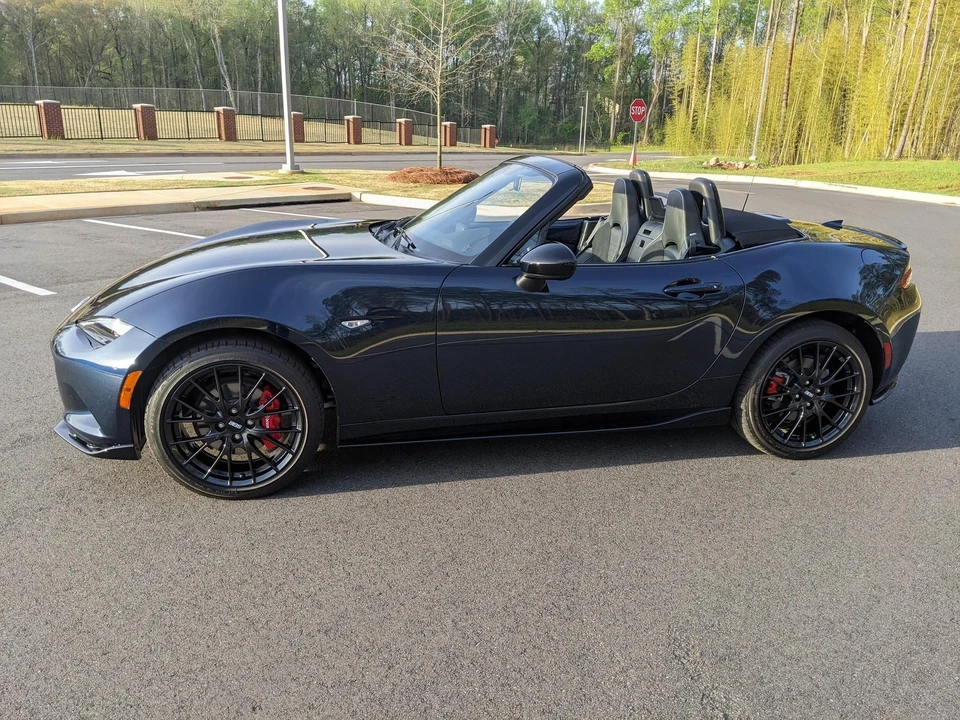 2023 Mazda ND MX-5 Miata - Image 11 of 31