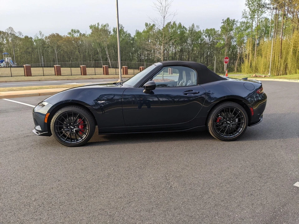 2023 Mazda ND MX-5 Miata - Image 28 of 31