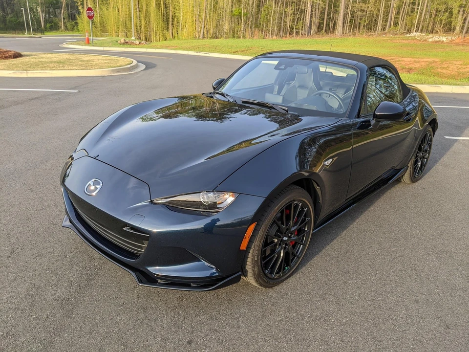 2023 Mazda ND MX-5 Miata - Image 25 of 31