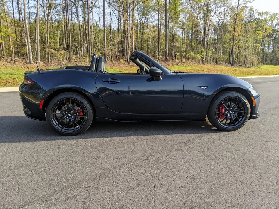 2023 Mazda ND MX-5 Miata - Image 19 of 31