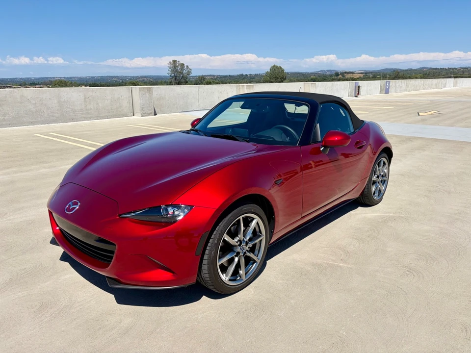2023 Mazda ND MX-5 Miata - Image 29 of 31
