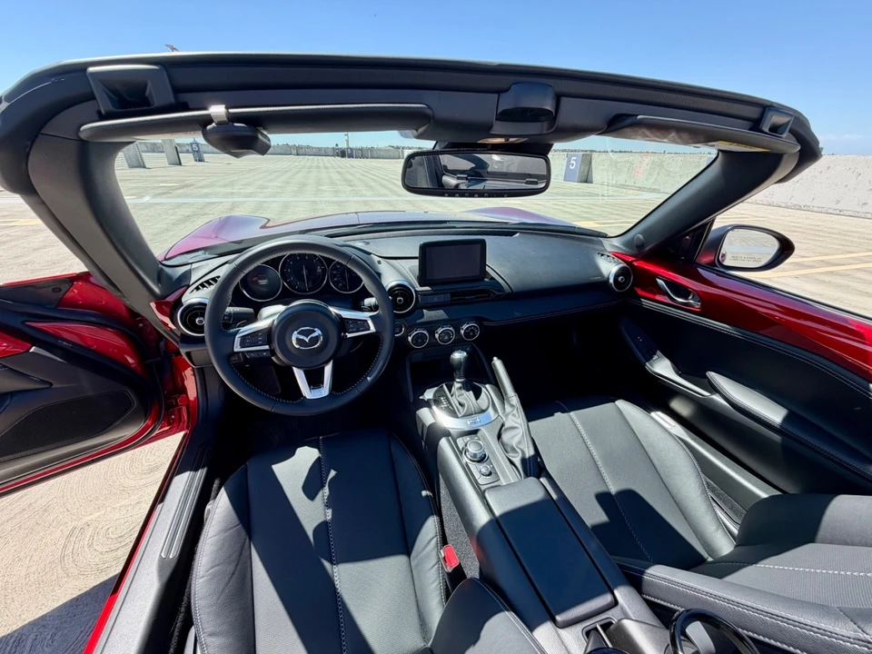 2023 Mazda ND MX-5 Miata - Image 11 of 31