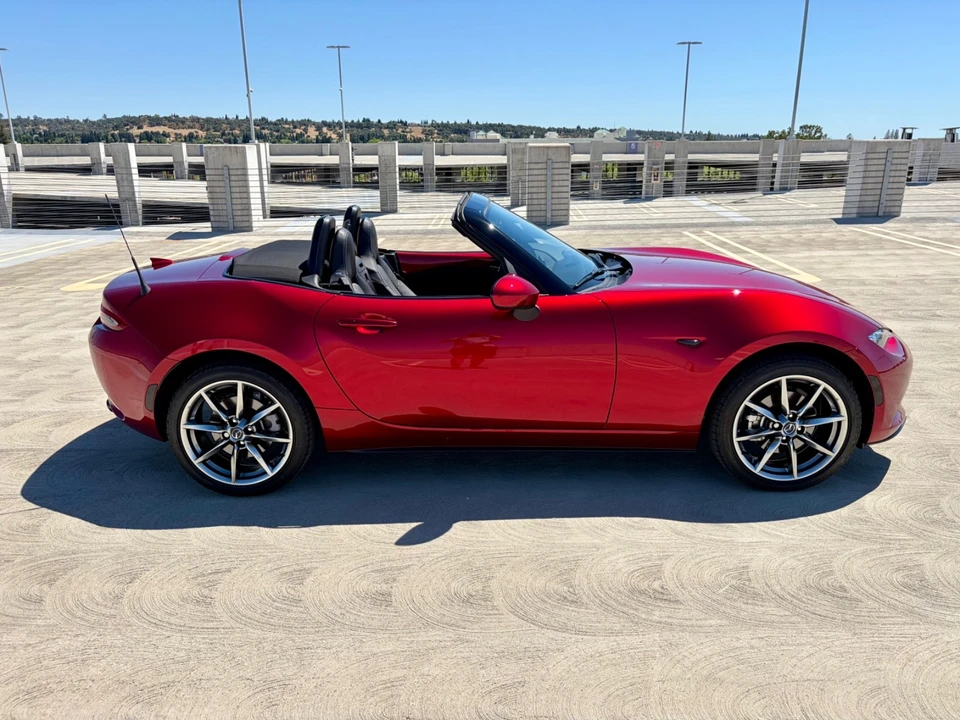 2023 Mazda ND MX-5 Miata - Image 7 of 31