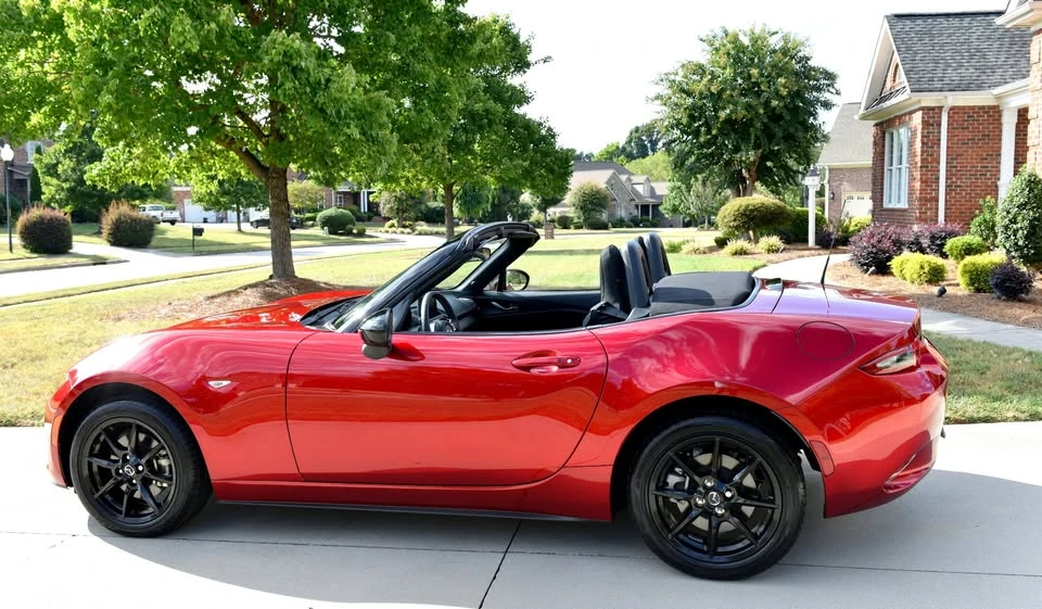2023 Mazda ND MX-5 Miata - Image 11 of 20