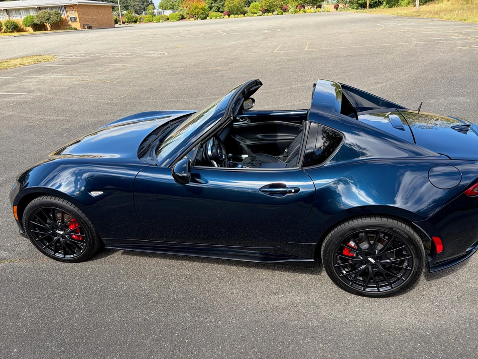 2023 Mazda ND MX-5 Miata - Image 9 of 31