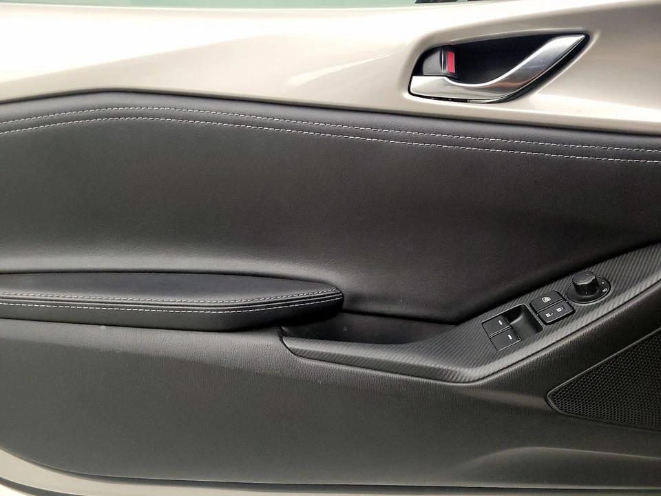 2023 Mazda ND MX-5 Miata - Image 13 of 21