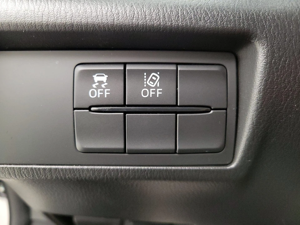2023 Mazda ND MX-5 Miata - Image 14 of 21