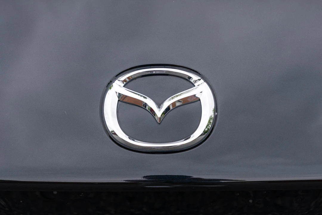 2023 Mazda ND MX-5 Miata - Image 17 of 31