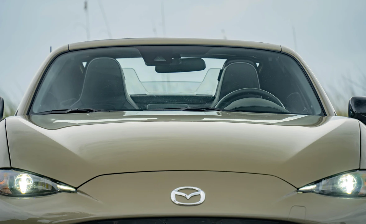 2023 Mazda ND MX-5 Miata - Image 21 of 31