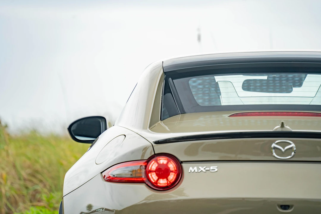 2023 Mazda ND MX-5 Miata - Image 27 of 31