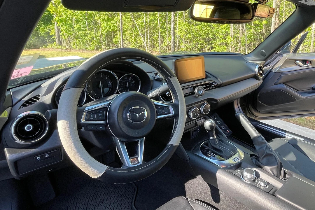 2023 Mazda ND MX-5 Miata - Image 22 of 31